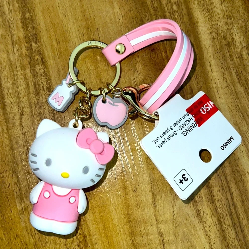 Hello Kitty Keychain charm - Picture 1 of 3